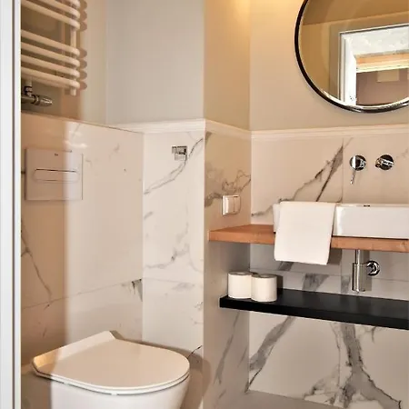 Ξενοδοχείο με διαμερίσματα Patio Riverfront 4*