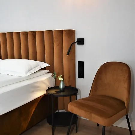 Patio Riverfront 公寓式酒店 格但斯克