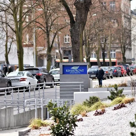 Lägenhetshotell Patio Riverfront Gdańsk