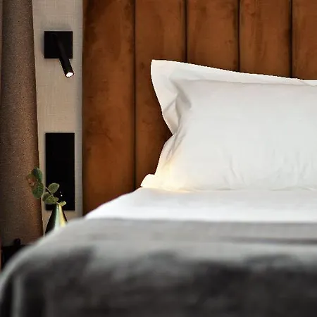 Patio Riverfront 公寓式酒店 格但斯克