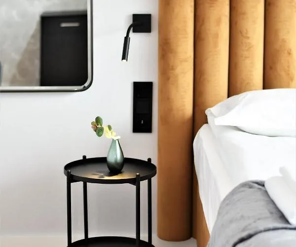 Lägenhetshotell Patio Riverfront