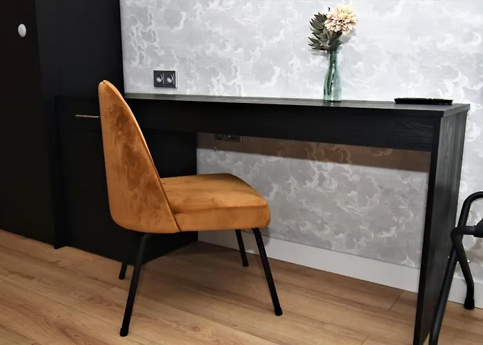 Patio Riverfront 公寓式酒店 4*