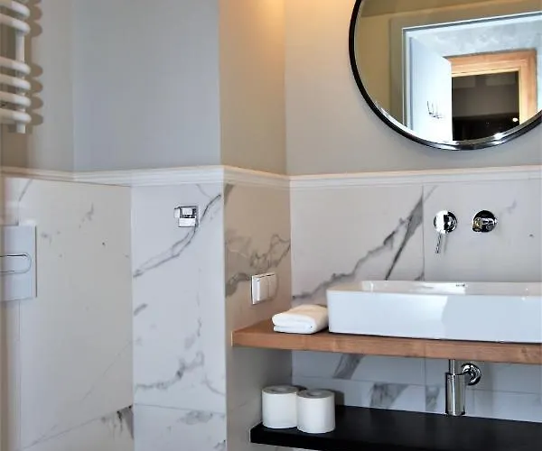 Patio Riverfront 4* 格但斯克