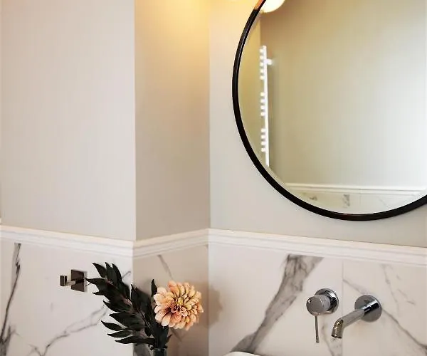 Patio Riverfront Lägenhetshotell 4*