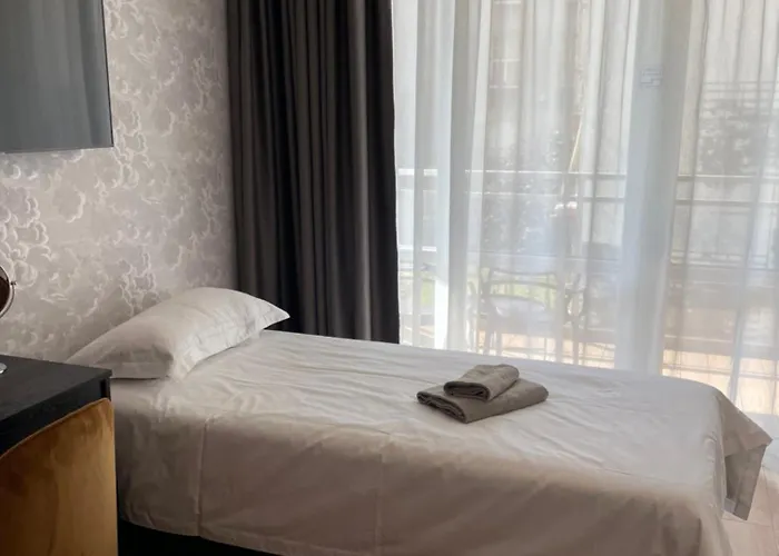 Patio Riverfront 4* 格但斯克